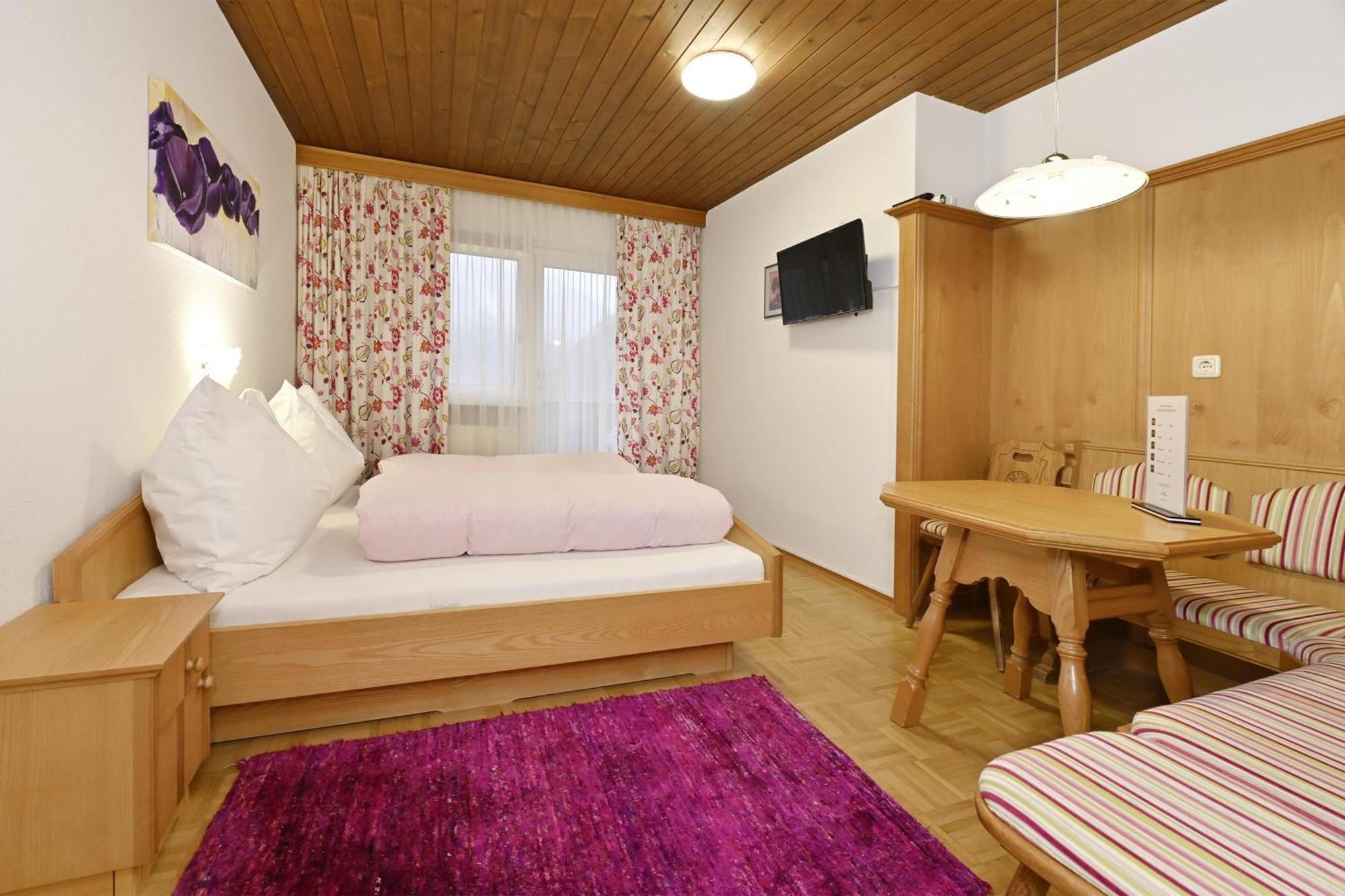 Gaestehaus Rundblick Schruns Εξωτερικό φωτογραφία