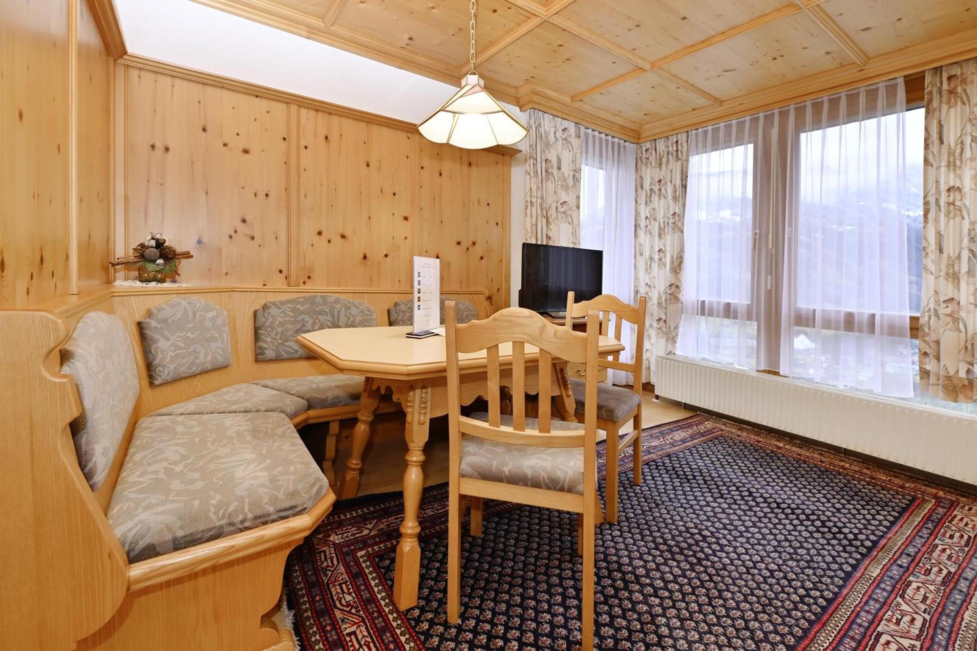 Gaestehaus Rundblick Schruns Εξωτερικό φωτογραφία